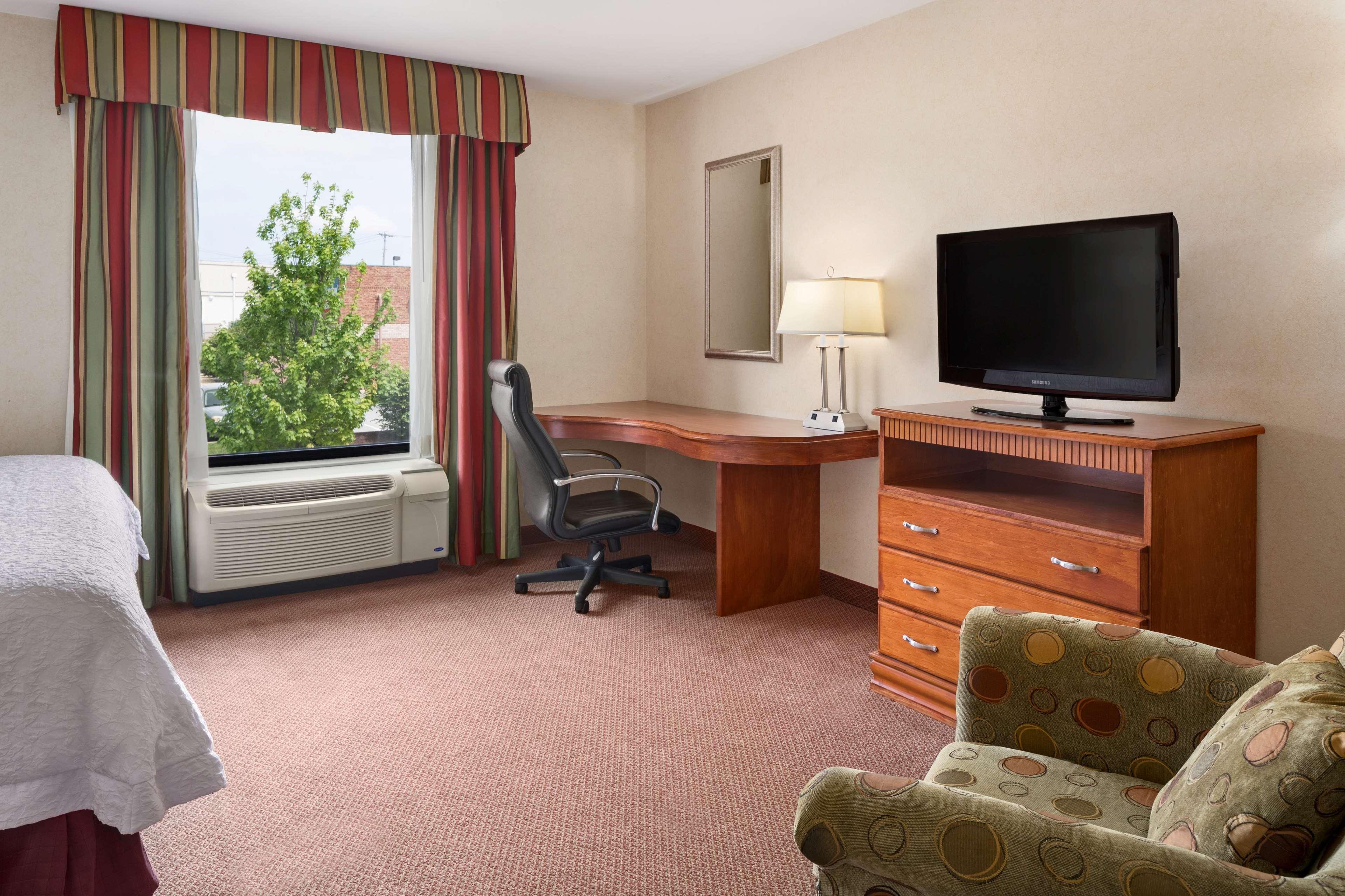 Hampton Inn Belle Vernon Zewnętrze zdjęcie