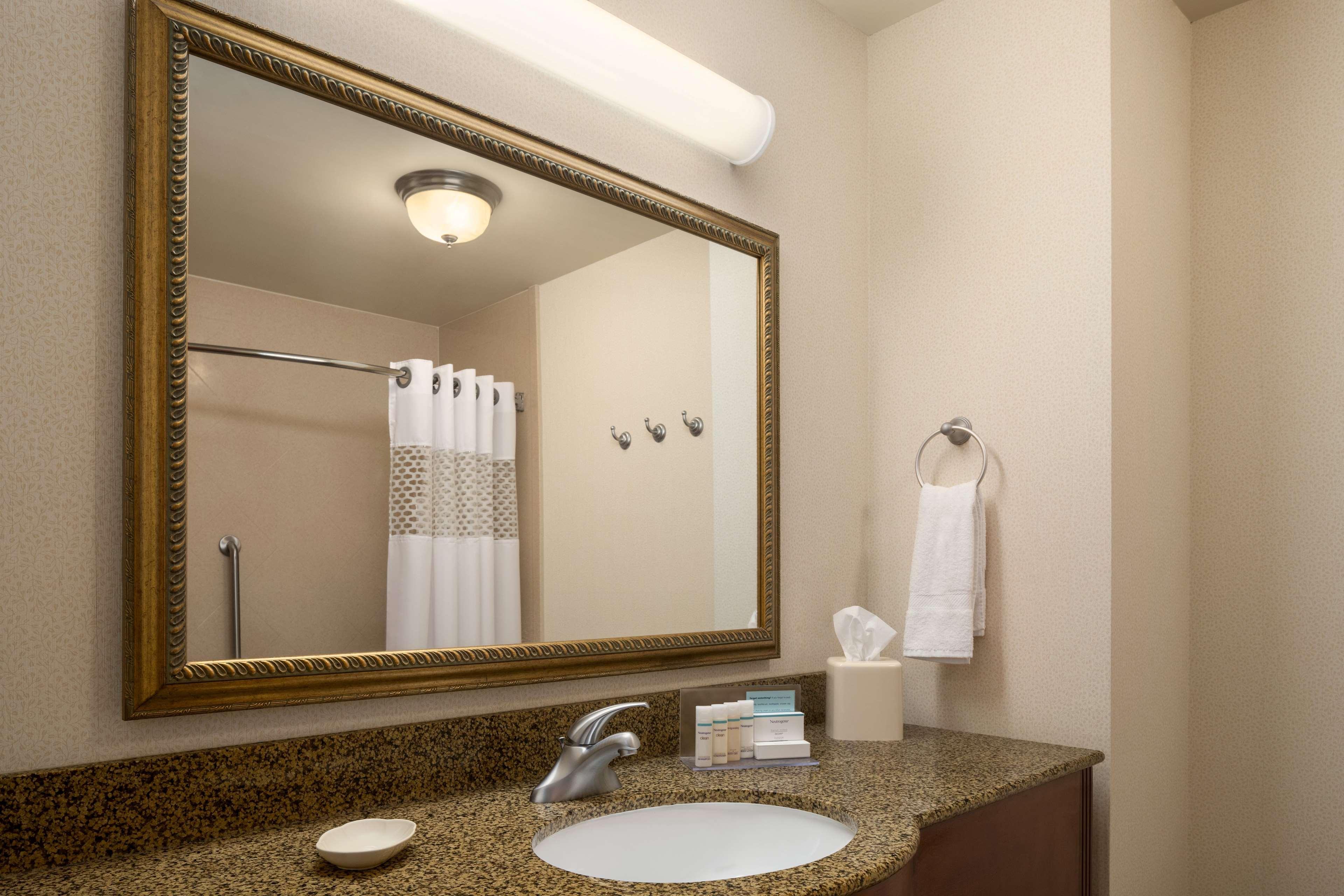 Hampton Inn Belle Vernon Zewnętrze zdjęcie