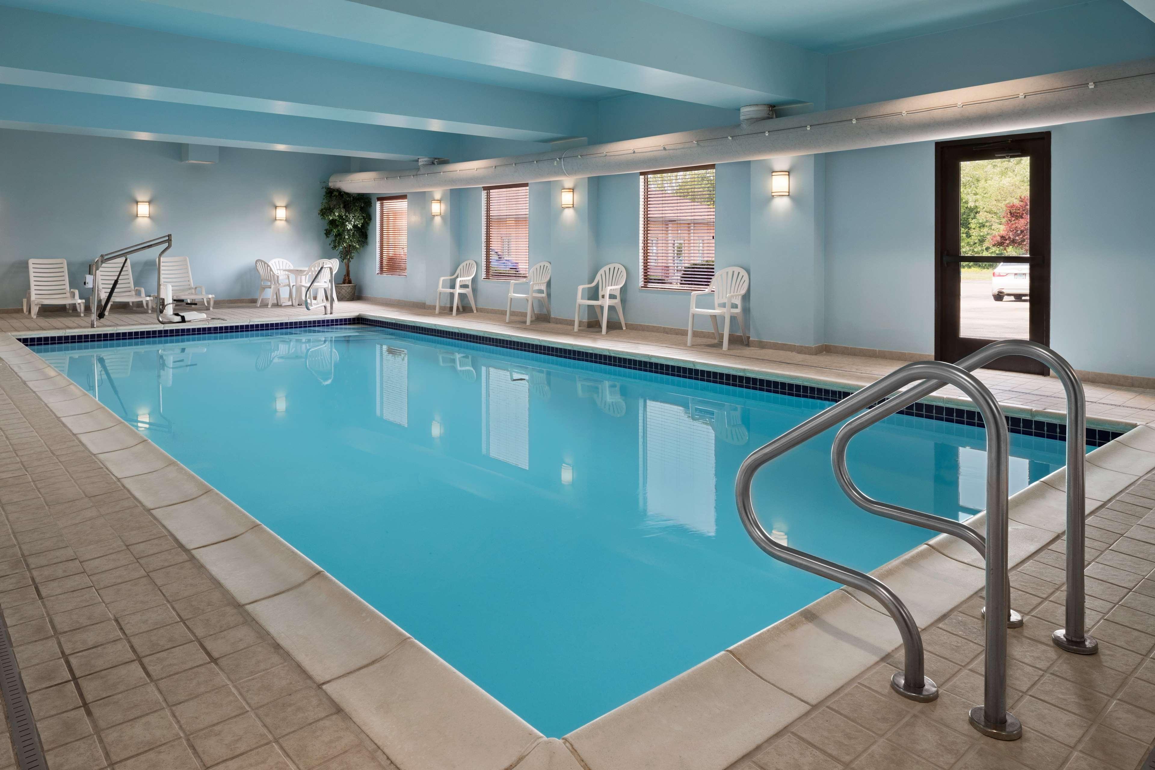 Hampton Inn Belle Vernon Zewnętrze zdjęcie