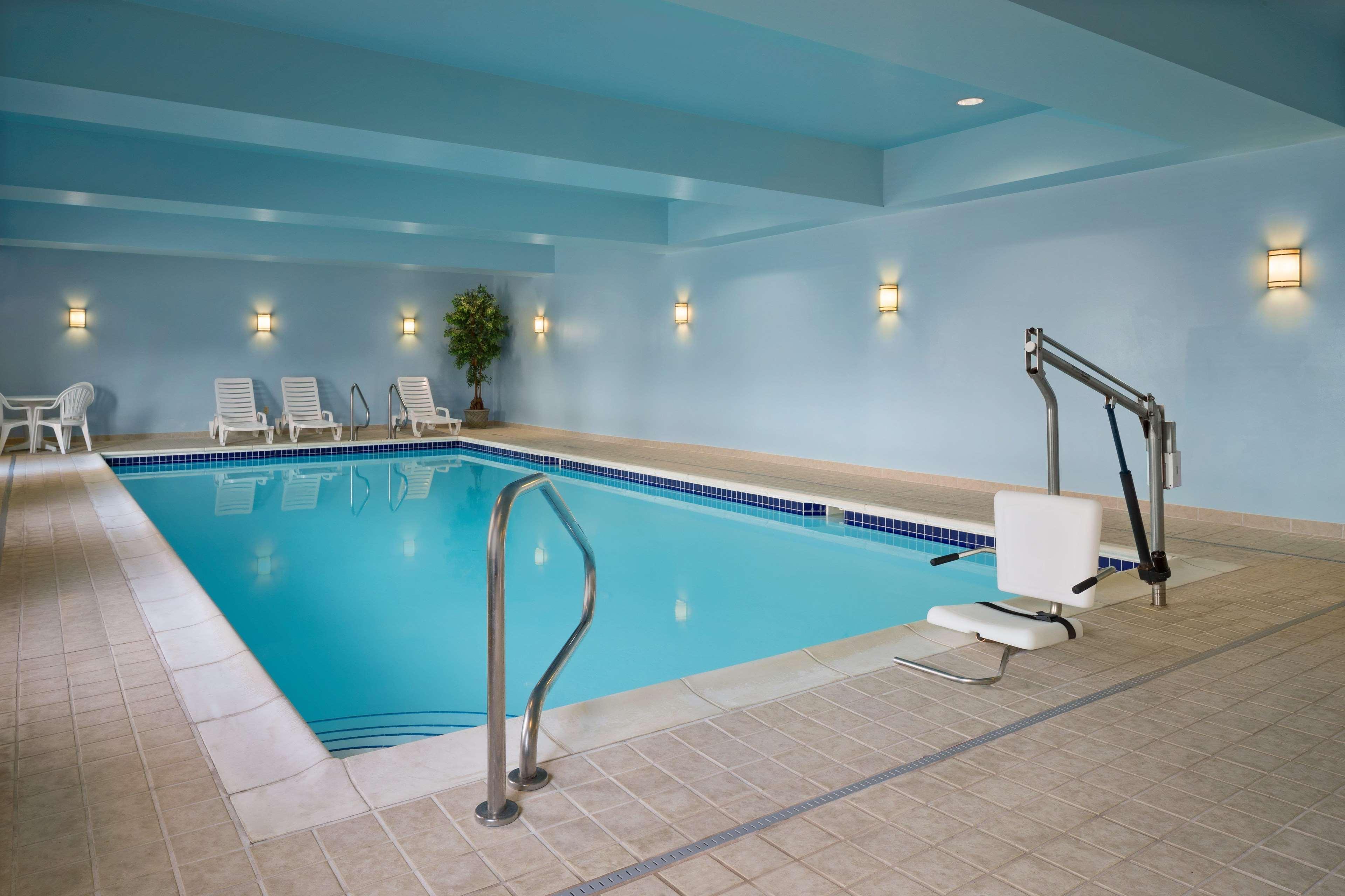 Hampton Inn Belle Vernon Zewnętrze zdjęcie