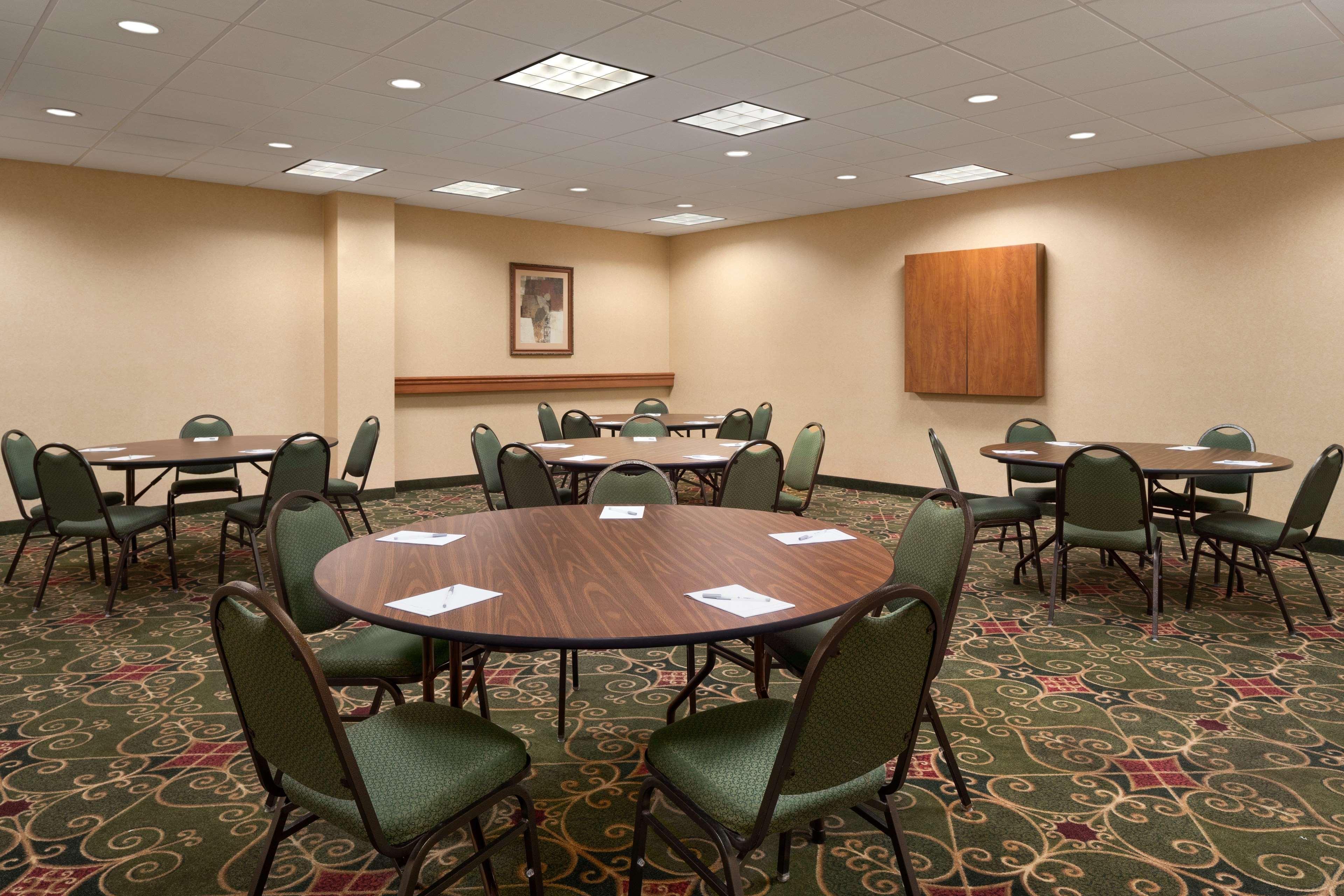 Hampton Inn Belle Vernon Zewnętrze zdjęcie