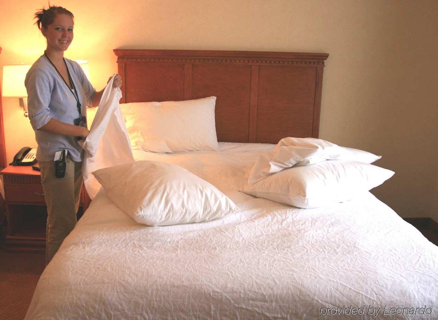 Hampton Inn Belle Vernon Pokój zdjęcie