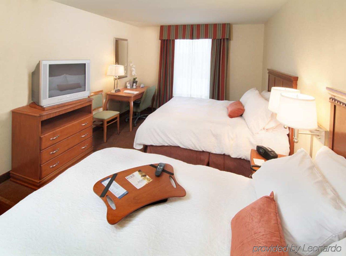 Hampton Inn Belle Vernon Zewnętrze zdjęcie
