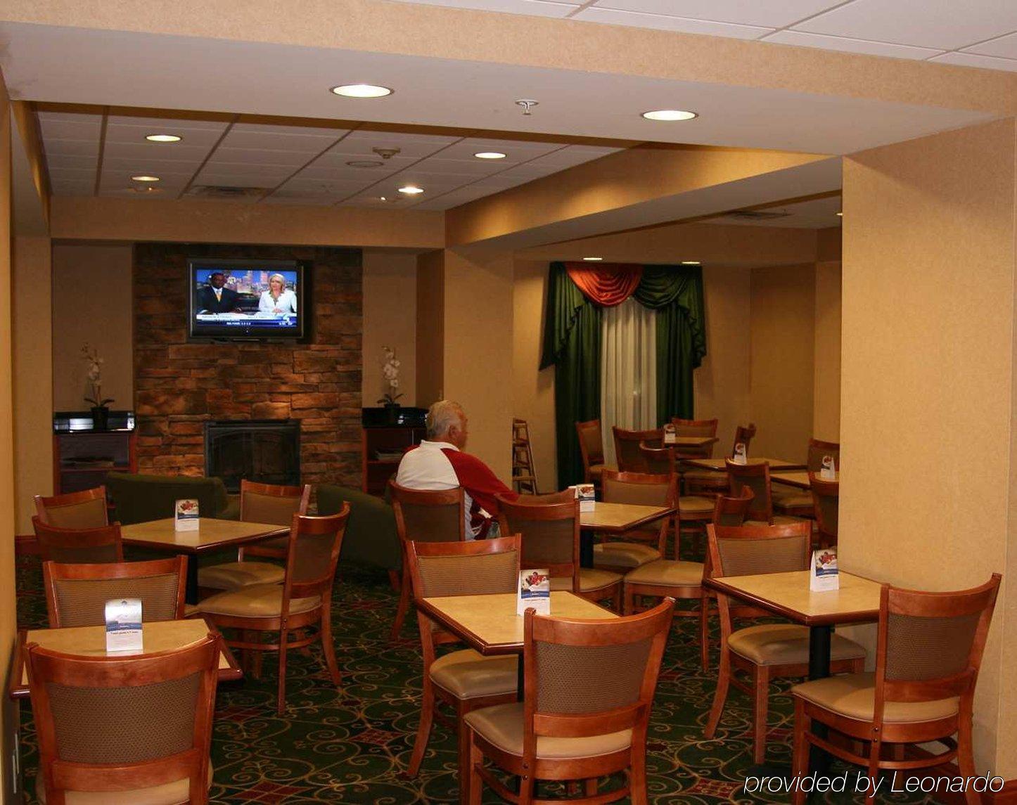 Hampton Inn Belle Vernon Zewnętrze zdjęcie